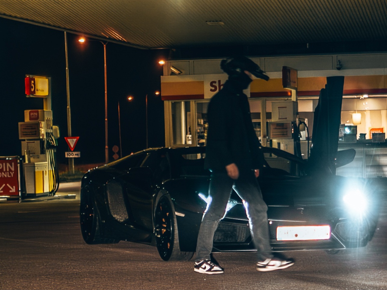 The Trace Lamborghini shoot in military style